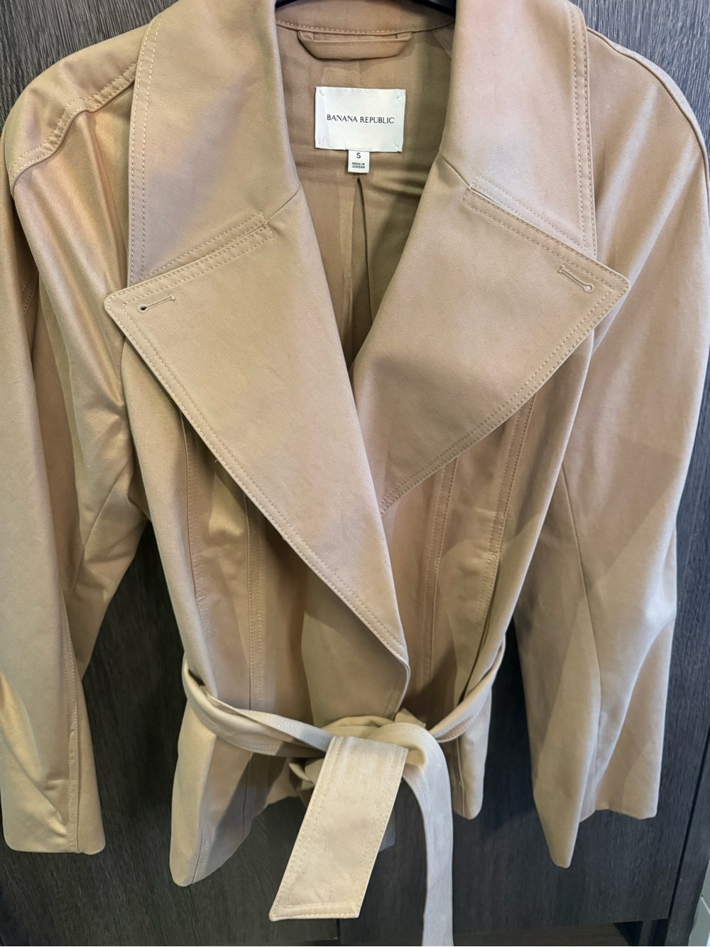 Banana Republic Light Beige Trench Coat with Belt